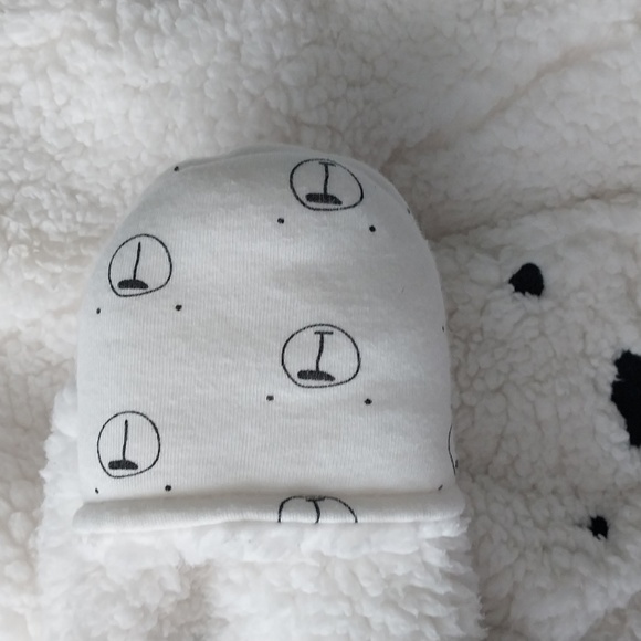 First wish. Polar bear onesie. - Picture 8 of 11